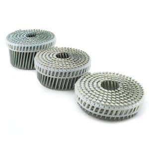 Clou dans une bobine d'acier FAP (lien plastique)